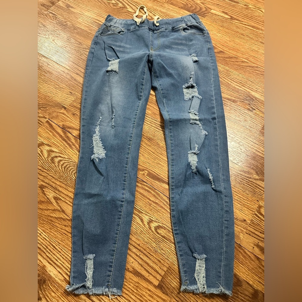 Pull on Elastic Waist Distressed Jeans Size Large